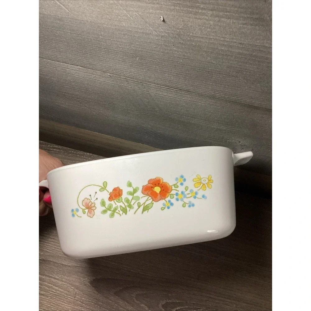 vintage Corning Ware casserole dish 